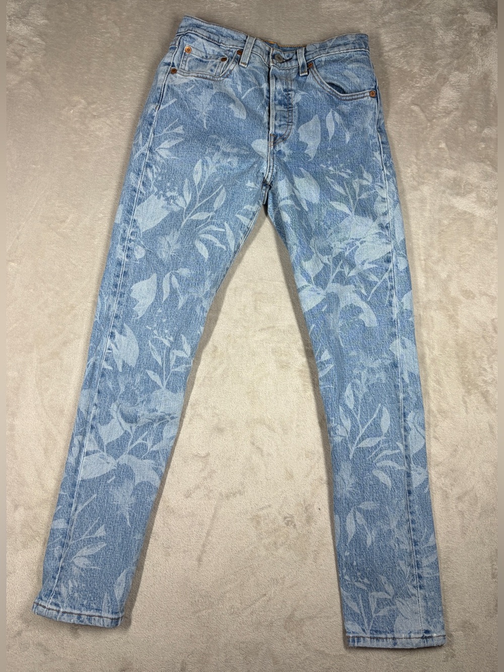 Levi’s Premium Big E Red Tab 501 Skinny Floral Leaf Cropped Length Blue Jeans 25